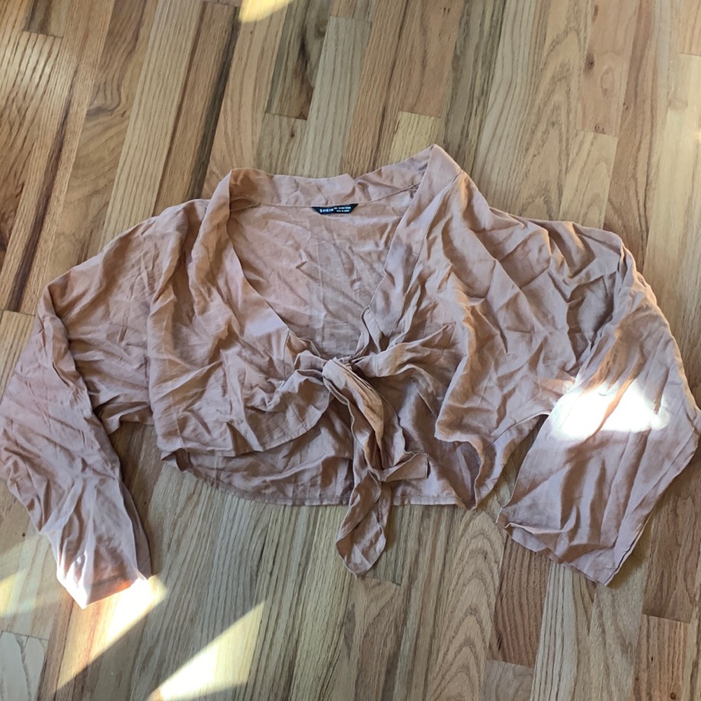 Tie front Shein beige crop